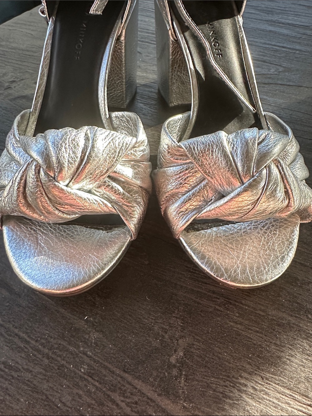 Rebecca Minkoff Silver Metallic Leather Knotted Block Heel Sandals 7.5 - Picture 3 of 8